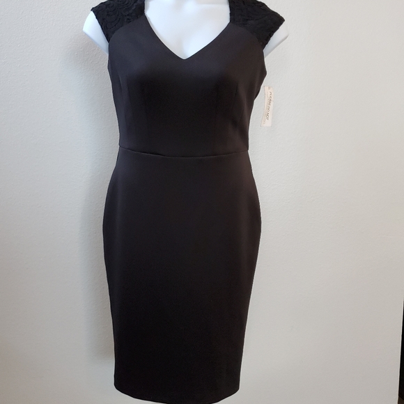 NY&C Dress with Lace Cap Sleeves NWOT - Picture 1 of 5